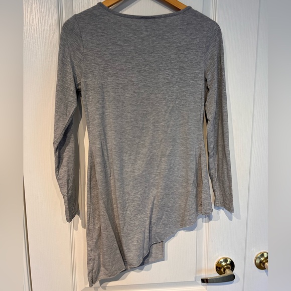 Venus Gray Long Sleeve - Size Medium - Picture 4 of 4